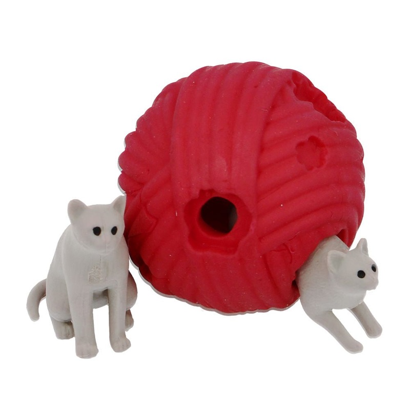 Stretchy Kitten and Ball of Wool 8cm