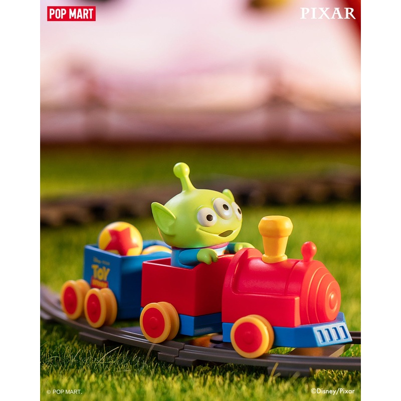 POP MART Disney / Pixar Aliens Days Series